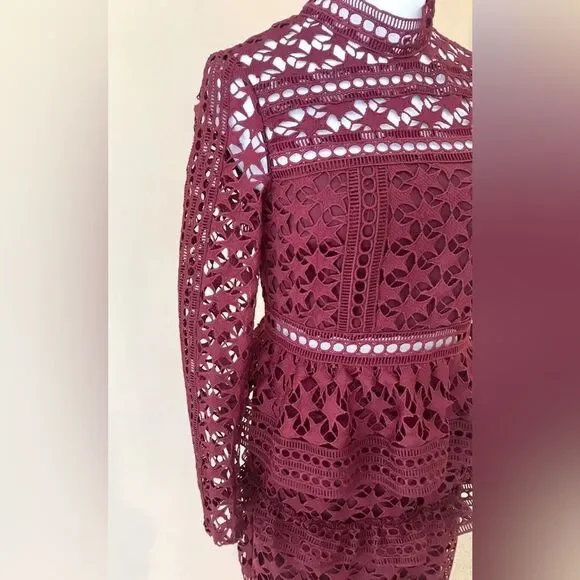EUC Women’s Burgundy Long Sleeve Bodycon Dress Cut Outs -Tiered Bottom -Size M - Picture 6 of 14
